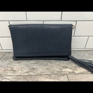 GiGi New York Crossbody Purse